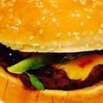 Ev Yapımı Burger Tarifi Jalapenolu Soğanlı
