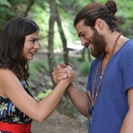 Erkenci Kuş - Gizemli Öpücükle Bağlanan Kalpler