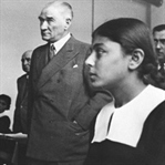 İlk Kadın Öğretmen: Fatma Refet Angın