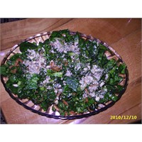 Cevizli İspanak Salatasi