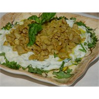 Fesleğenli Patates Püresi İle Körili Tavuk