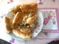 Kolay Ispanaklı Börek