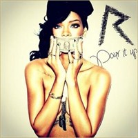 Rihanna Bu Sefer Çok Seksi