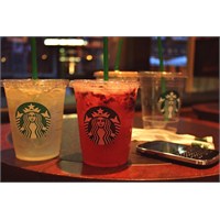 Starbucks'tan Yaz Serinliği: Refresha