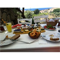 Limon Cafe'de Kahvaltı