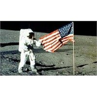 Neil Armstrong, Nasa'ya Verdi Veriştirdi