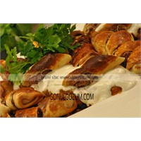 Oktay Usta Adana Kebaplı Börek Tarifi