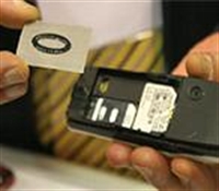 Cep Telefonlarının Zararlarını Azaltan Aparat