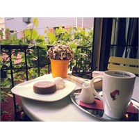 Karaköy'ün Nev-i Şahsına Münhasır Cafeleri