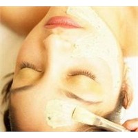 Cilt Lekelerinden Arınmak İçin Maske
