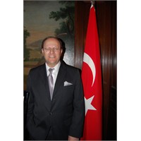 Amerıka Göçmenlik Onur Madalyası Alan Türk