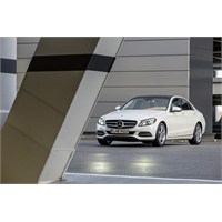 2015 Yeni Kasa Mercedes C Serisi Tanıtıldı