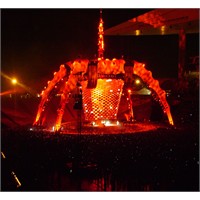 Istanbul için unutulmayacak bir konser veren U2