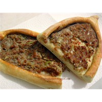 Evde Kıymalı Pide