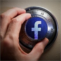Facebook Mesajlarımızı Mı Okuyor ?