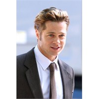 Brad Pitt'i Hiç Böyle Görmediniz!