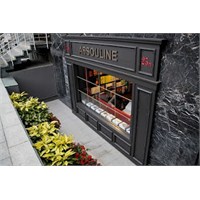 Assouline - Kitabı Sanata Dönüştüren Kitabevi