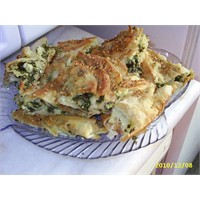 İspanakli Peynirli Börek