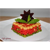 Renkli Kuskus Salatası