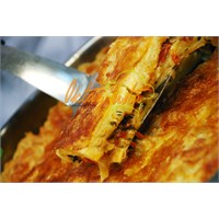 Sucuklu Peynirli Börek | Oktay Usta
