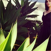 Zoey Deutch Contentmode'nin Kapağında Yer Alacakk
