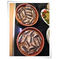 Güveçte Hamsili Pilav