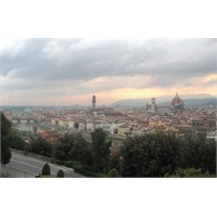 Arno Nehrinin İncisi Floransa