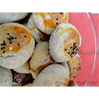 Zeytin Ezmeli Poğaçalar