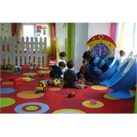 Doğum Günü Kutlaması İçin : Happy Family Club