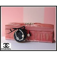 Chanel Kolye Kurabiye Üzerinde!