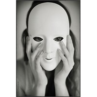 Maske (Toplumun Genel Ahlak Kurallarına Uyum)