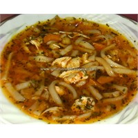 Erişteli Tavuklu Çorba
