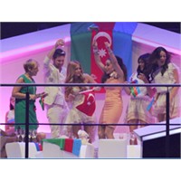 Eurovision 2011 Azerbaycan Birinci Oldu