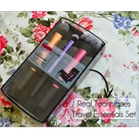 Real Techniques Travel Essentials Firça Seti