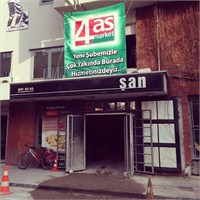 Dispanserin Bahçesinden Işıltılı Caddelere