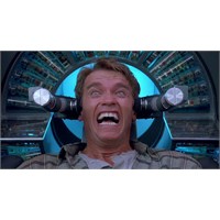 Arnold İn Wonderland