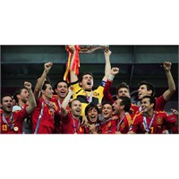 Evdeki Kupalarınıza Sahip Çıkın