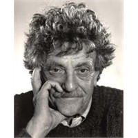 K Vonnegut: Yaşamı Ve Yapıtları
