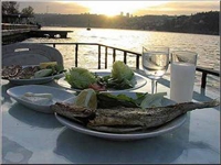 Rakı Şişesinde Balık