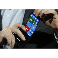 Esnek Ekran Yeni İphone’larda Görülecek Mi?