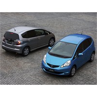 Bayanlar İçin En Uygun Otomobiller