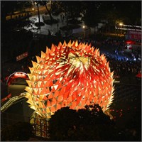 Hong Kong'un Dev Festival Feneri