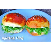 Sakallı Poğaça Sandviç