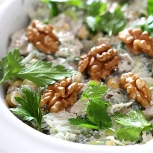Tavuklu Atom (Göbek) Salata