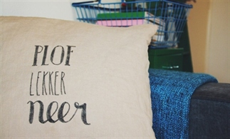 DIY: Handletteren op een kussen