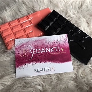 I heart make-up chocolate bars