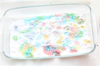 Kleuren marmeren met baking soda