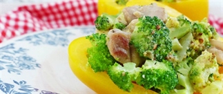 Gevulde paprika met kip en broccoli
