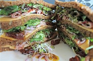 Old Amsterdam BLT Clubsandwich