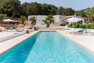 7 x landelijk slapen op Ibiza